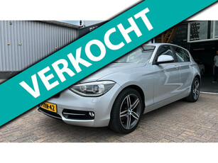 BMW 1-serie 116d Executive 5-deurs Clima lm-velgen elect-pakket xenon parkeersensoren navigatie start stop sport stoelen