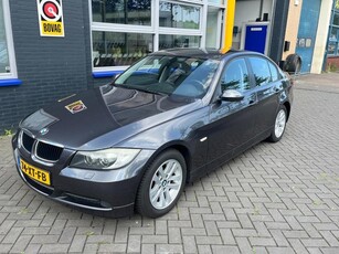 BMW 3-serie 320i Business Line