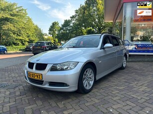 BMW 3-serie Touring 320i High Executive