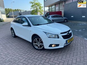 Chevrolet Cruze 1.6 LE Navigatie CLIMA 5 DR