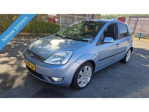 Ford Fiesta 1.6-16V Futura LEUKE AUTOMAAT MET NW APK