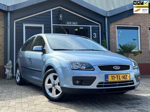 Ford Focus 1.6-16V Futura Airco + Cruise