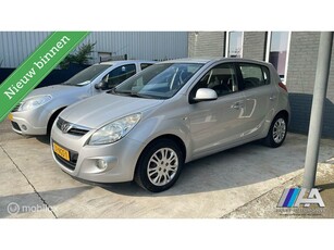 Hyundai i20 1.2i DynamicVersion 5D Airco 2010 Apk