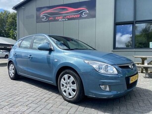 Hyundai i30 1.6i Dynamic