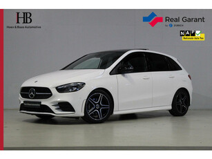 Mercedes B-klasse 180 AMG/Panodak/Night/Trekhaak/Led/camera