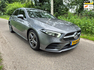 Mercedes-Benz A-klasse 200 Business AMG automaat sfeerverlichting.