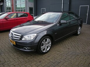 Mercedes-Benz C-Klasse 180 CGI BlueEFFICIENCY Business