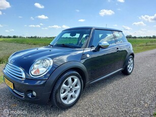 Mini 1.6 Cooper/ clima / 2008 / nette auto