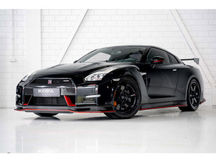 Nissan GT-R 3.8 V6 NISMO l Akrapovic l BOSE l LH drive