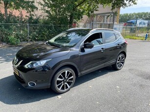 Nissan Qashqai 1.2 Tekna MOTOR LOOPT ONREGEL MAGTIG