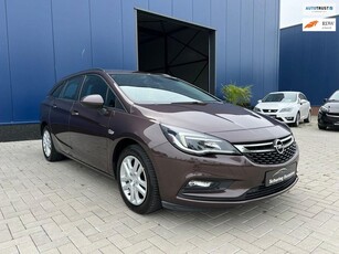 Opel Astra Sports Tourer 1.4 Innovation / APPLE CARPLAY /