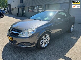 Opel Astra TwinTop 1.6 Cosmo