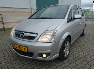 OPEL MERIVA 1.6-16V Essentia lm velgen - airco - lage km stand