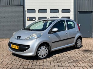 Peugeot 107 1.0-12V XS