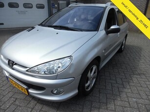 Peugeot 206 SW 1.6-16V Quiksilver (bj 2004)