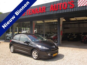 Peugeot 207 1.4-16V XS Pack zeer mooi en grote beurt gehad