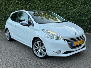 Peugeot 208 1.2 VTi Allure NaviPanoCruiseClima