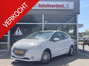 Peugeot 208 1.2 VTi Envy /Cruise/Climate/Navi/PDC/APK