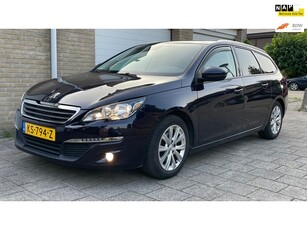 Peugeot 308 SW 1.2 PureTech Style PANORAMADAK TREKHAAK