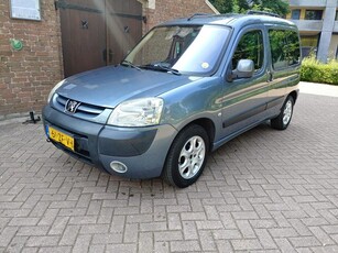 Peugeot Partner mpv 1.6-16V XT Airco/Cruise/LMV/Glazen Dak