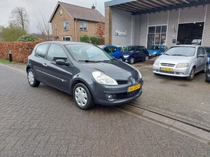 Renault Clio 1.2-16V Collection met Nieuwe Distributieriem