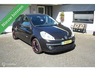 Renault Clio 1.2-16V Expression Airco Nieuwe APK!