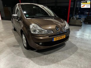 Renault Grand Modus 1.2 TCE Night & Day / Dealer