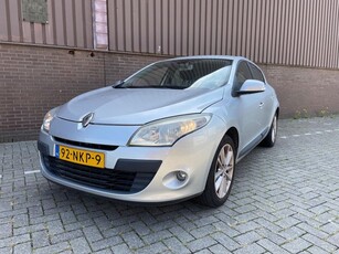 Renault Mégane 1.6 Celsium 5drs. Navi Clima Cruise APK NAP