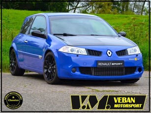 Renault Mégane 2.0-16V T RS R25 F1-Team 300PK 410NM