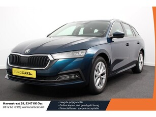 Skoda Octavia Combi 1.5 e-TSI 150pk DSG Style Navigatie