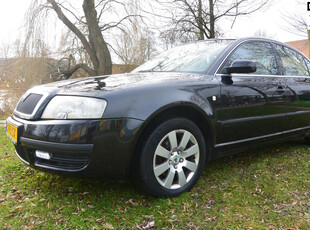 SKODA SUPERB 1.8 Turbo*Automaat*airco*cruise*navi*oliedruk probleem