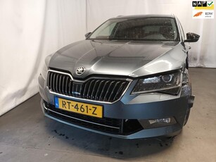 Skoda Superb Combi 1.8 TSI Style Business - Clima - Cruise