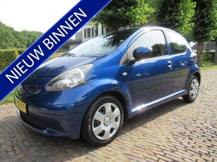 Toyota Aygo 1.0-12V + Airco Stuurbekrachtiging 5 Drs Isofix