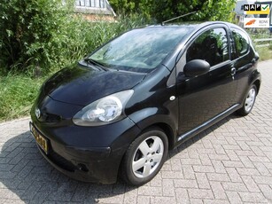 Toyota Aygo 1.0-12V Airco Zuinig Multimedia Navi