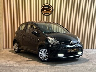 Toyota Aygo 1.0 VVT-i Aspiration 3-DEURS, AIRCO, NAVI