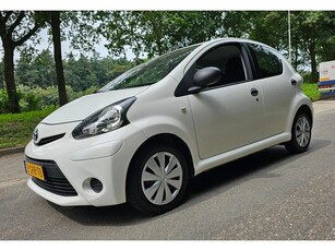 Toyota Aygo 1.0 VVT-i NL Auto ! 5 Deurs ! Airco ! 2e