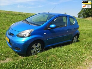 Toyota Aygo 1.0i 12V Access Airco Nieuwe koppeling Rijdt en