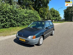 Toyota Starlet 1.3-16V Black STUURBEKRACHTIGING/LEUKE AUTO