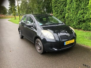 Toyota Yaris 1.0 VVTi + (bj 2008)