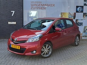 Toyota Yaris 1.3 VVT-i Dynamic Automaat TREKHAAK