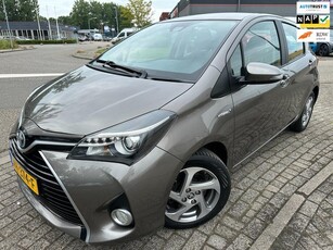 Toyota Yaris 1.5 HYBRID DYNAMIC 2017 AUTOMAAT NAVI SPORT