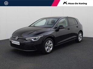 Volkswagen Golf 1.0 eTSI Life · Navigatie · Parkeersensoren