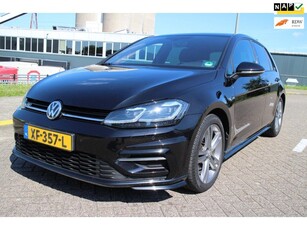 Volkswagen Golf 1.5 TSI Highline Business R