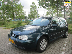 Volkswagen Golf 1.6-16V Airco