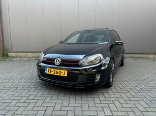 Volkswagen Golf 2.0 GTI