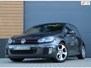 Volkswagen Golf 2.0 GTI/STEOLVERWARMING/NAVI/GRIJS