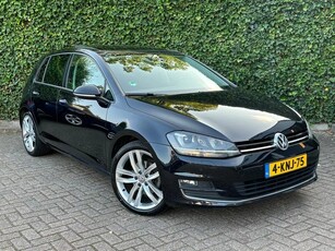 Volkswagen Golf 2.0 TDI Highline Pano Cruise Trekhaak