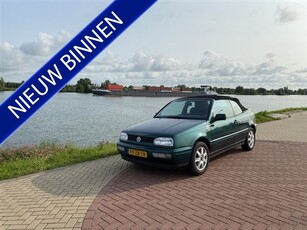 Volkswagen Golf Cabriolet 1.8 LMV.STUURBEKR. (bj 1997)