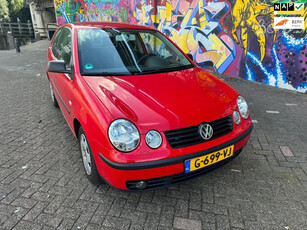 Volkswagen Polo 1.2-12V met 150 dkm alle boeken aanwezig rijd perfect zeer nette auto geheel onderhouden apk jan 2025