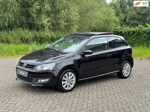 Volkswagen Polo 1.2 High Line PANORAMADAK I STOELVERW I